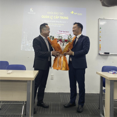 KaF Education x Đông Tây Land: Khóa đào tạo Chân dung nhà quản lý